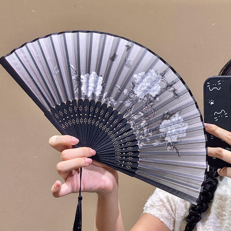 Handcrafted fan with Elegant flower pattern Stornfield