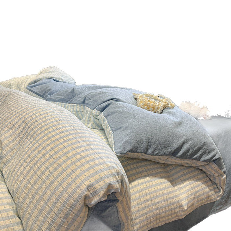 Lightweight Decorative Bedding Set