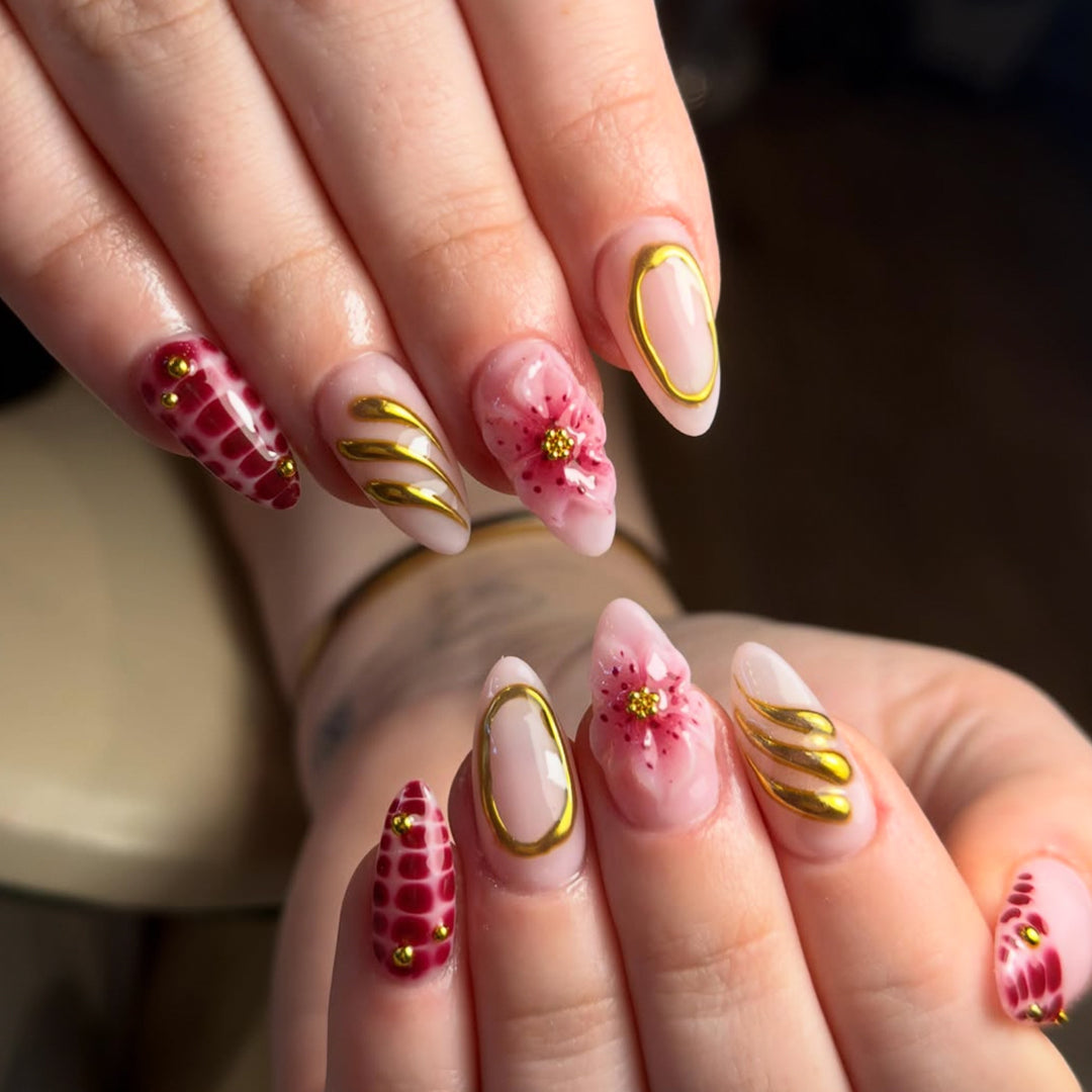 Glamorous Floral Nail Art Set Stornfield
