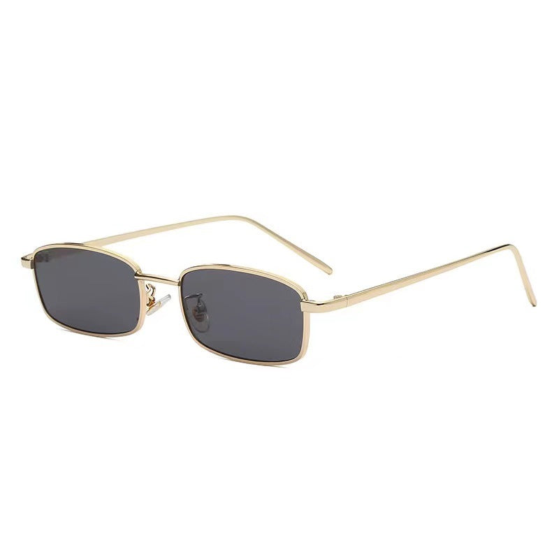 Ladies exclusive sunglasses with striking tortoiseshell pattern and sturdy frame Stornfield