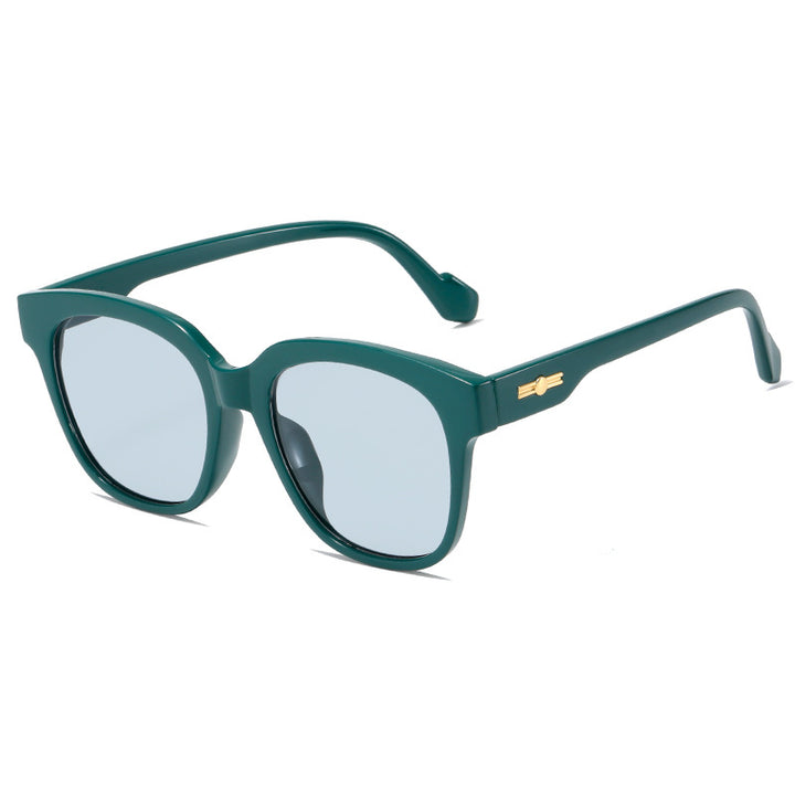 Women’s classic sunglasses with modern oversized frame Stornfield