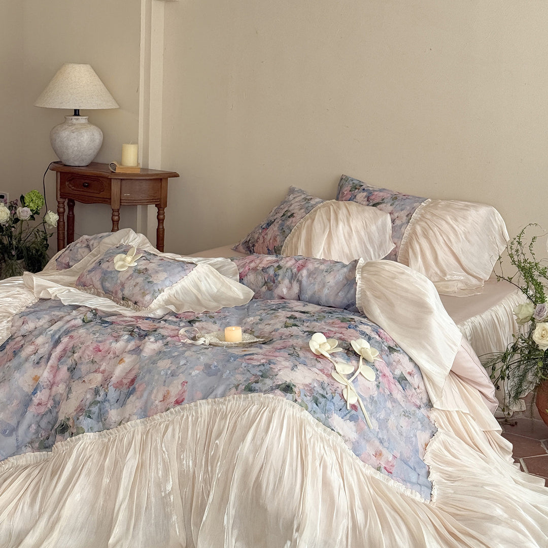 Romantic bed linen set made of cotton satin with ruffled frill and floral jacquard