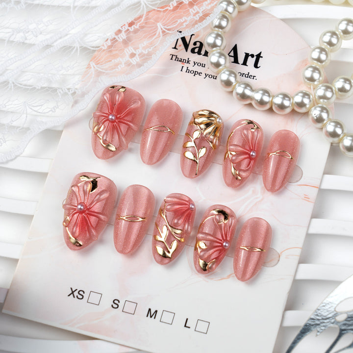 Elegant Floral Design Press-On Nail Set Stornfield