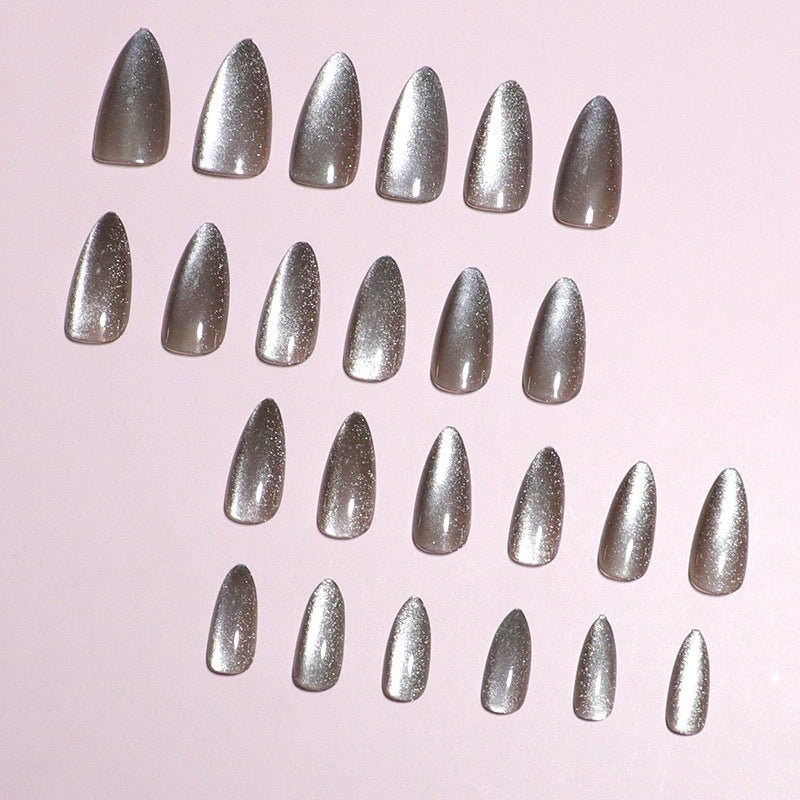 Glamorous Shimmering Press-On Nail Tips Stornfield