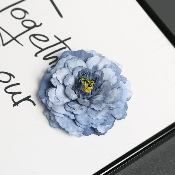 Elegant Floral Hair Accessory for Decorative Styling