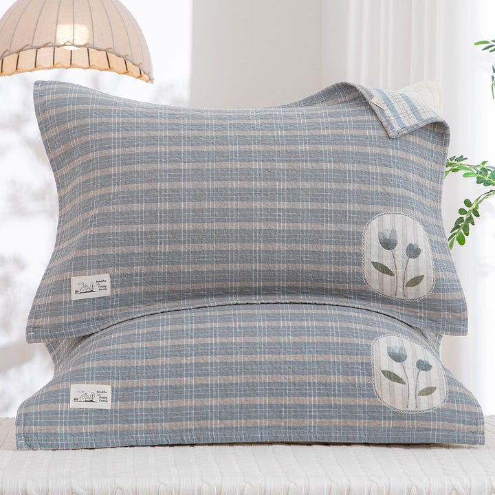 Women's pillowcase with modern checkered pattern Stornfield