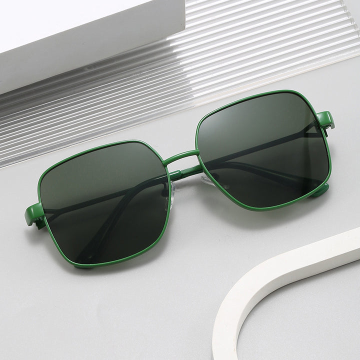 Women's square sunglasses with fashionable and sturdy frame Stornfield