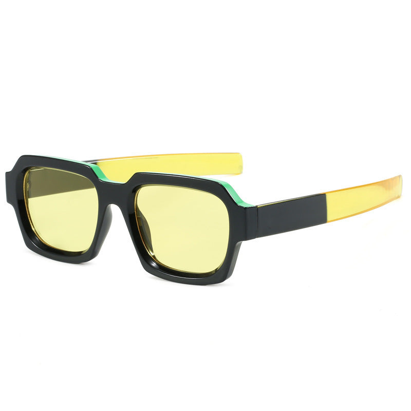 Women's sunglasses with eye-catching rectangular frame and UV protection Stornfield