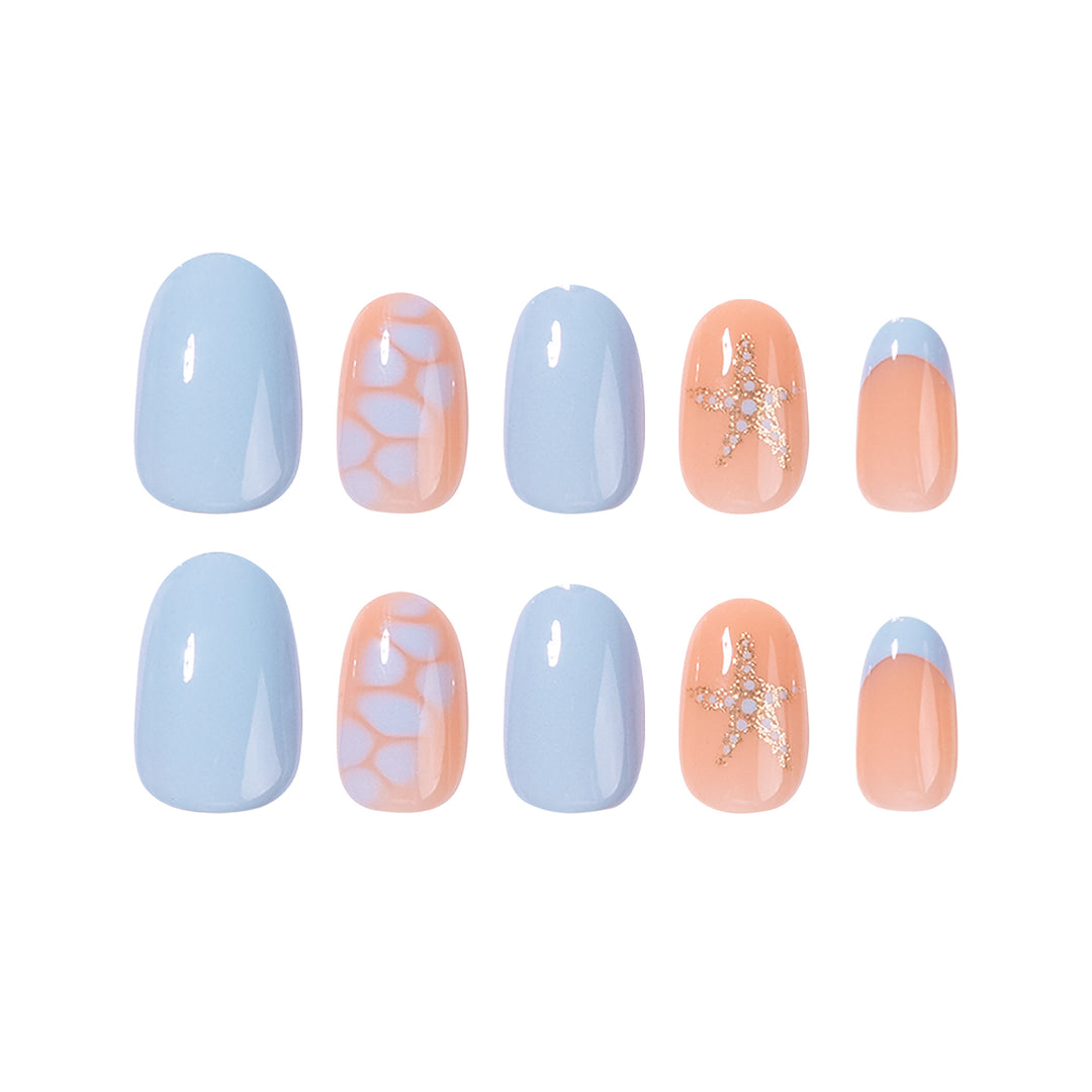 Artful and elegant nail art Stornfield