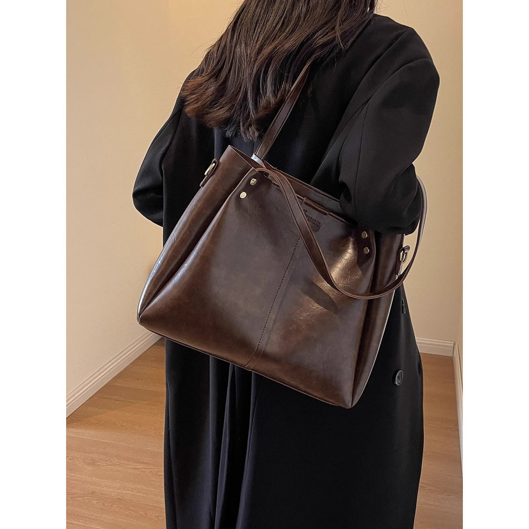 Versatile Multi-Functional Handbag Stornfield
