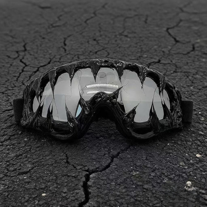 Ladies sporty ski goggles with innovative and aggressive design Stornfield