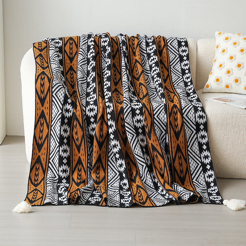 Women's decorative bedspread made of high-quality microfiber with unique design Stornfield