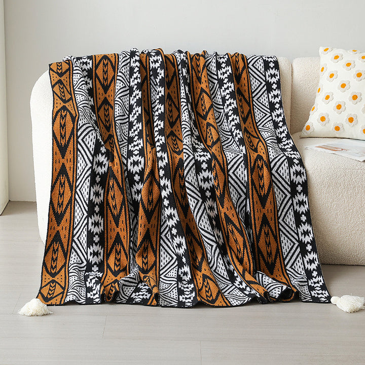 Women's decorative bedspread made of high-quality microfiber with unique design Stornfield