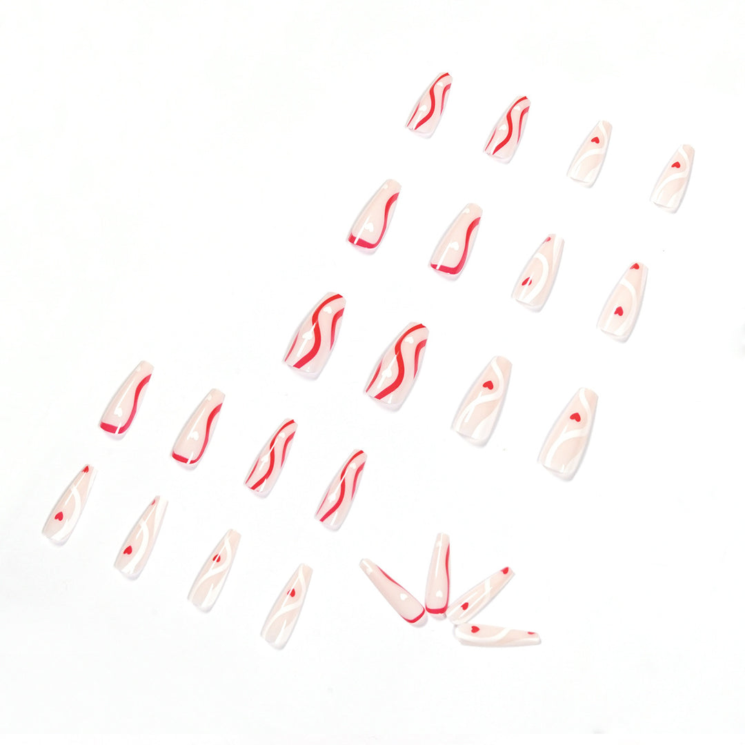 Artificial nail art with hearts Stornfield