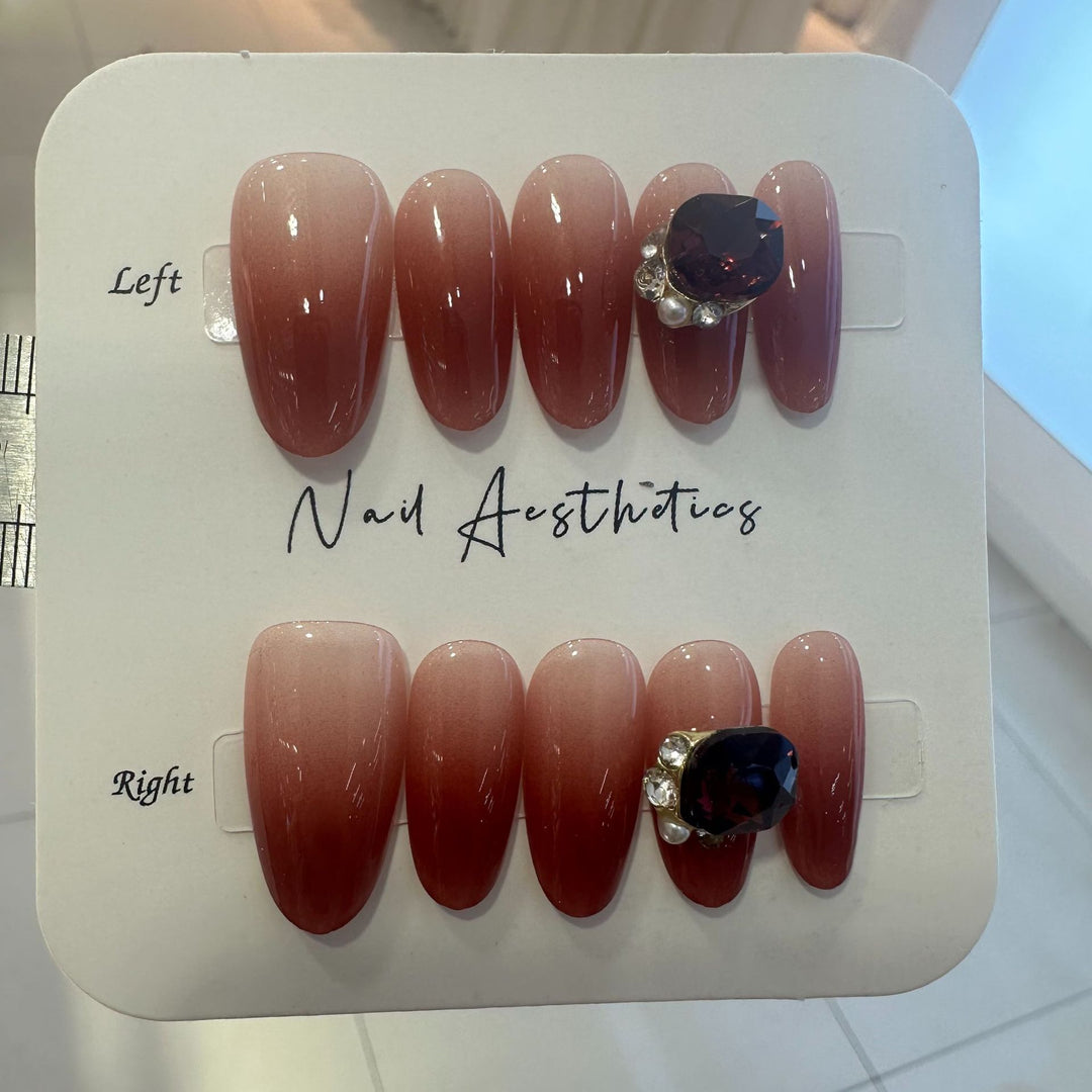 Glamorous Press-On Nail Set Stornfield