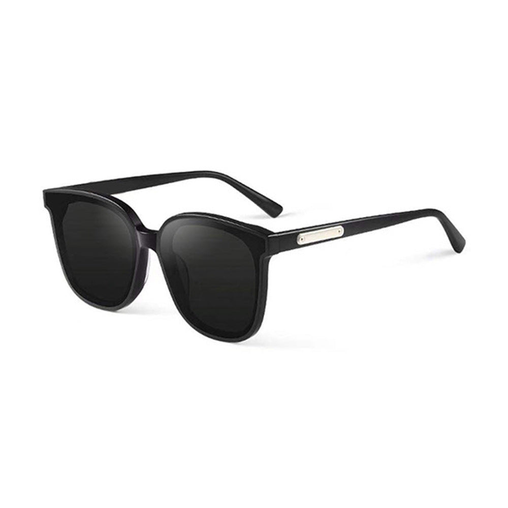 Ladies Oversized Sunglasses with Trendy and Classic Design Stornfield