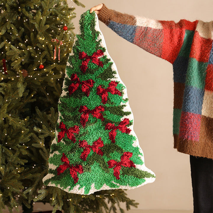 Christmas tree-shaped decorative door and floor rug Stornfield