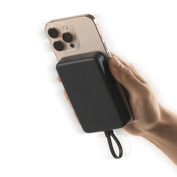 Magnetic wireless power bank with Magnetic alignment and USB-C pass-through Stornfield