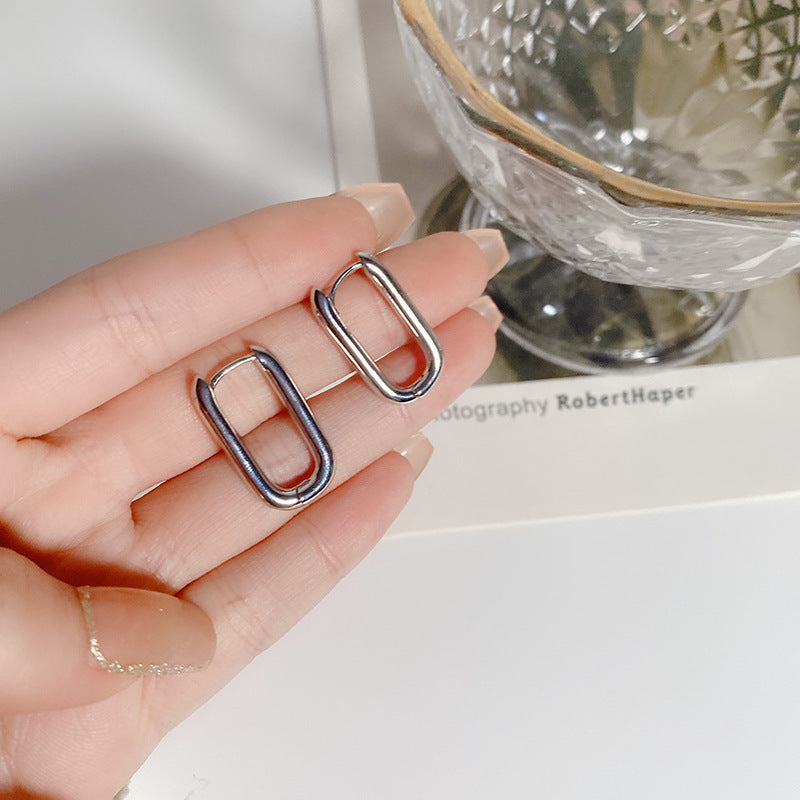 Fashionable Earrings Stornfield