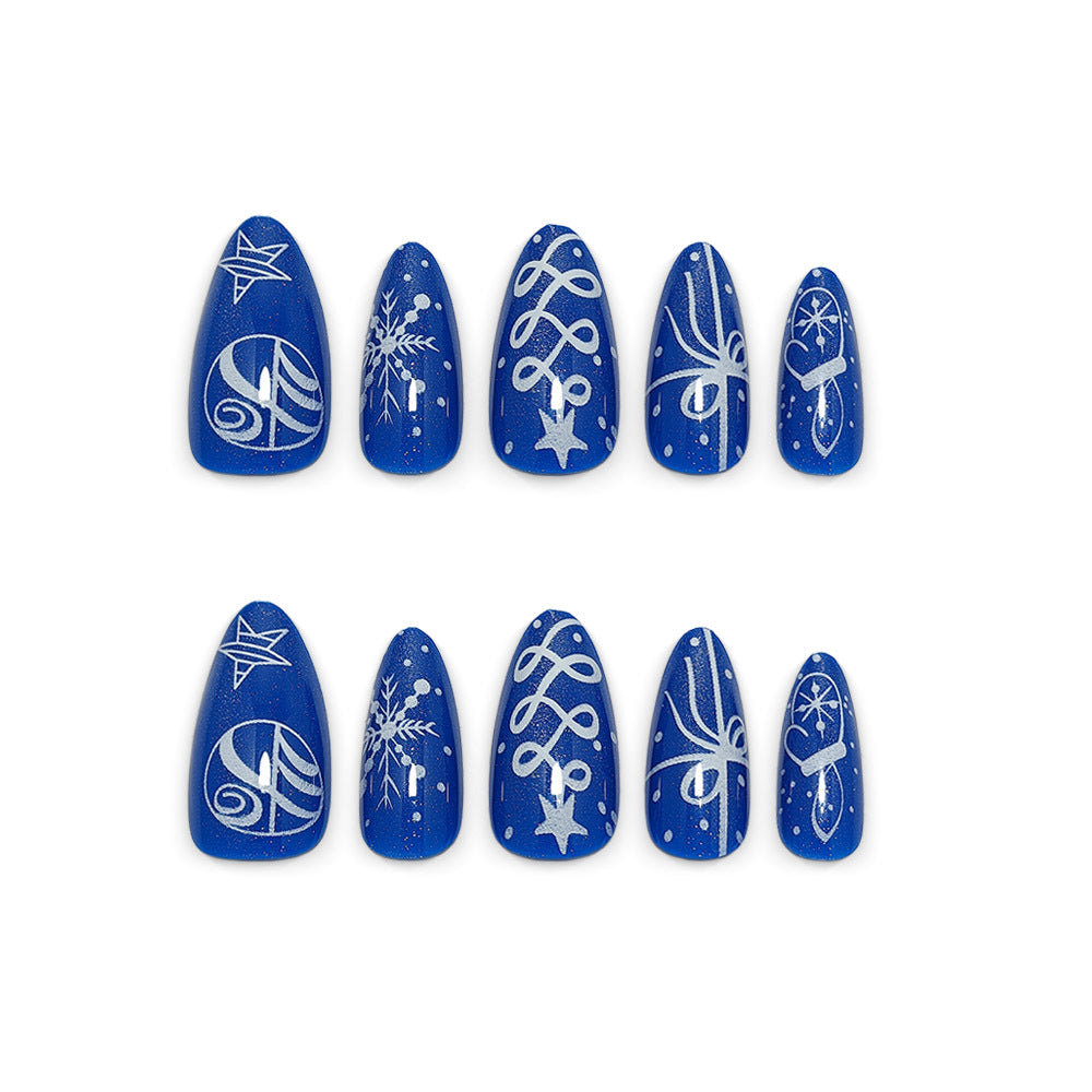 Artificial nails with festive winter design Stornfield