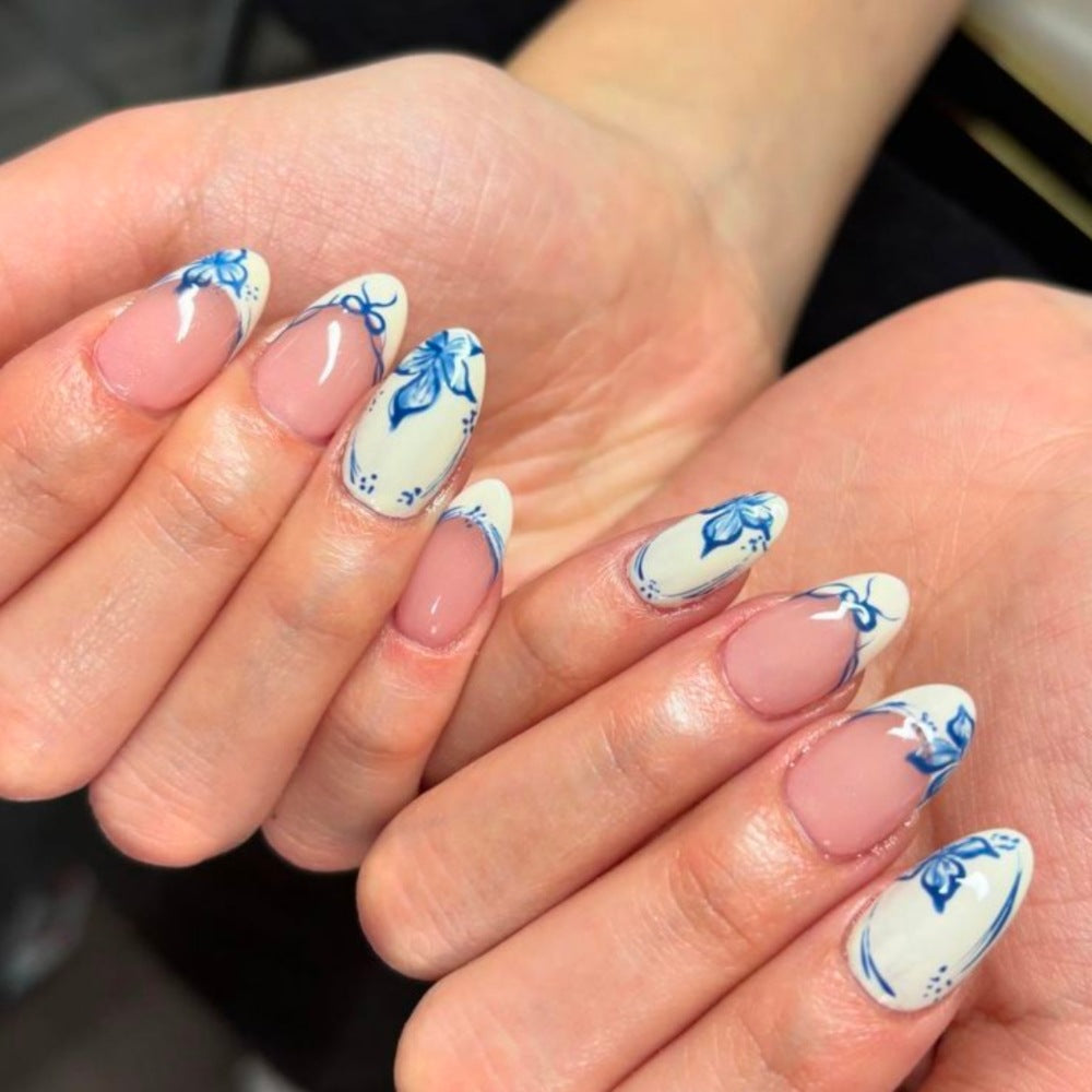 Festive Seasonal Nail Art Enhancements