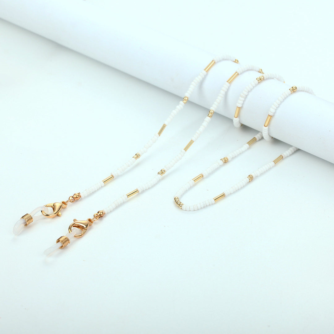 Chains-Necklace Made of Fine Pearls and Golden Accents Stornfield