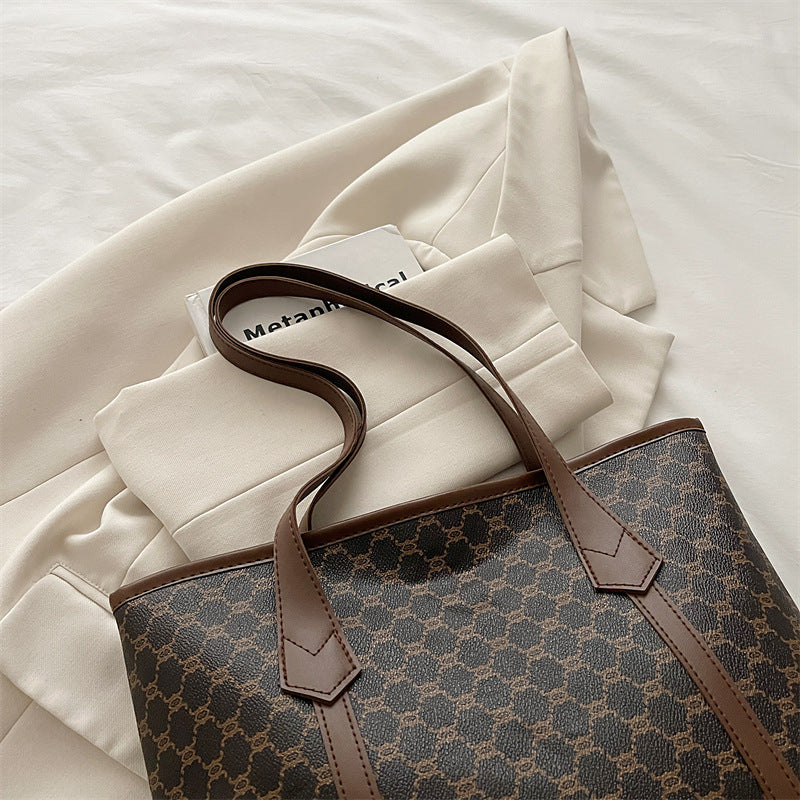 Elegant Geometric Patterned Tote Bag