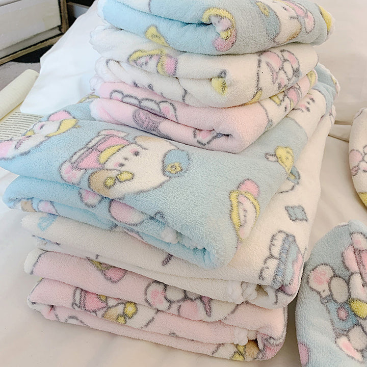 Cuddly blanket with playful animal motif Stornfield