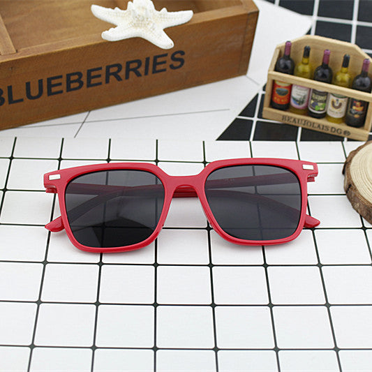 Women's modern square sunglasses with minimalist frame structure Stornfield