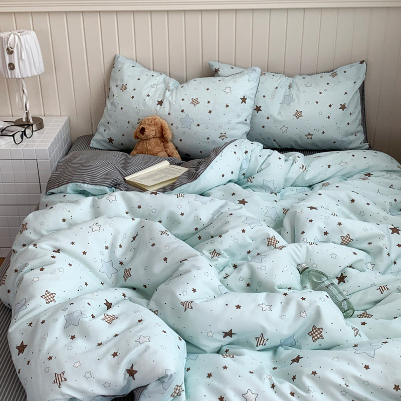 Cozy Cartoon Bear Print Bedding Set