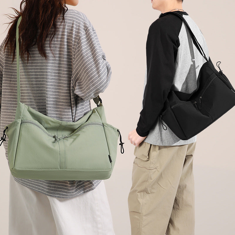 Spacious Multi-Pocket Weekend Bag Stornfield