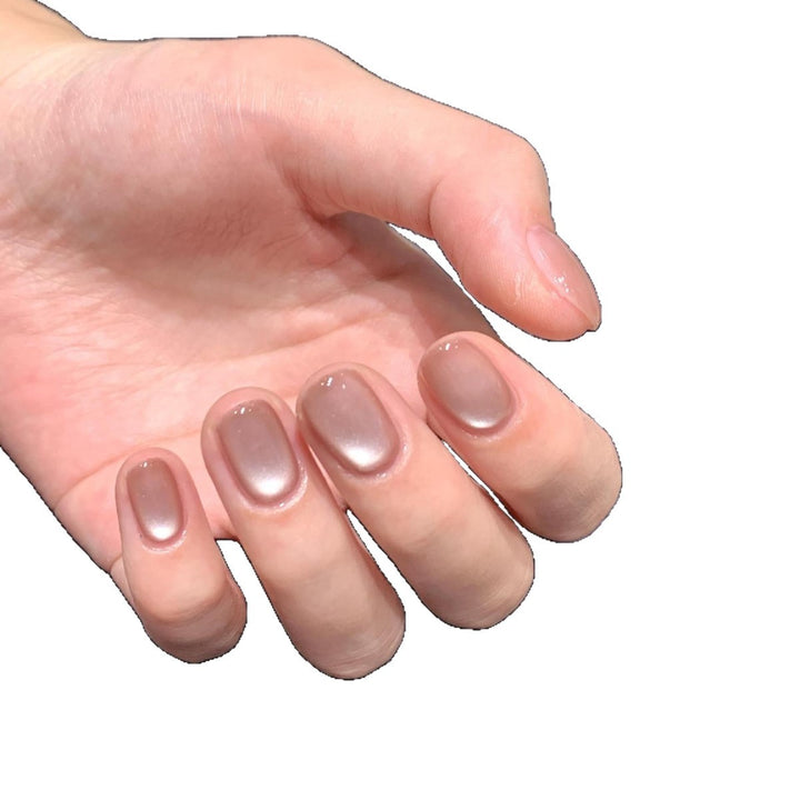 Artificial nails in modern ombre design Stornfield