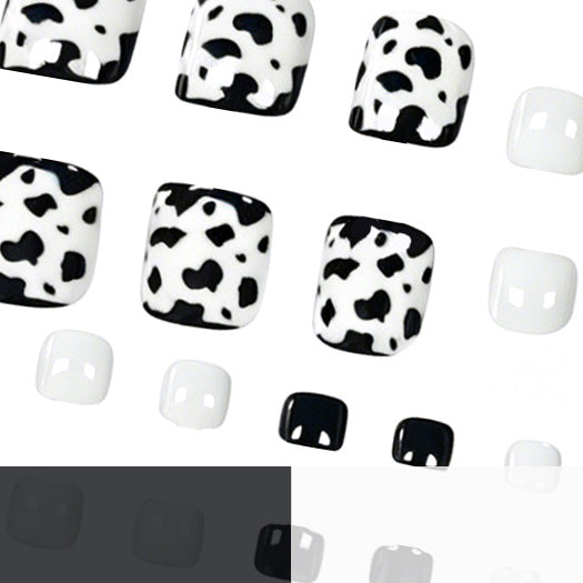 Chic Artistic Nail Polish Stornfield