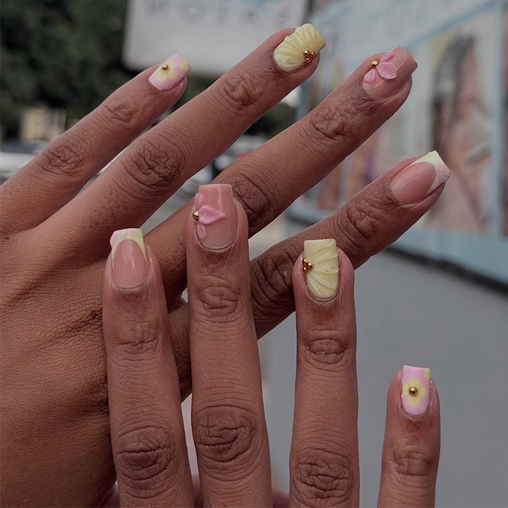 Artistic Flower-Embellished Press-On Nail Set Stornfield