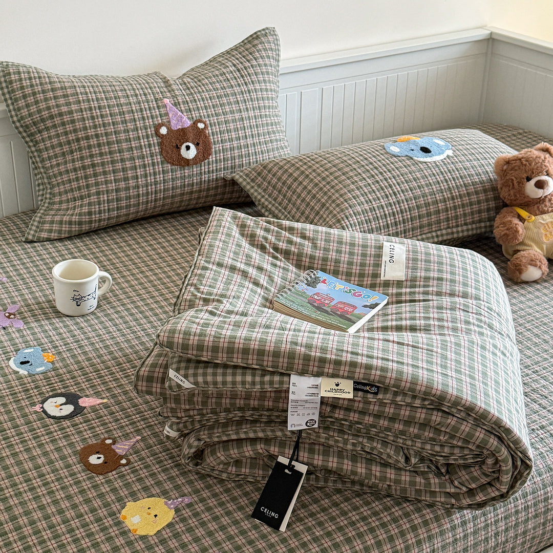 Quilted Plaid Cotton Mattress Cover and Comforter Set with Embroidered Animal Appliqué