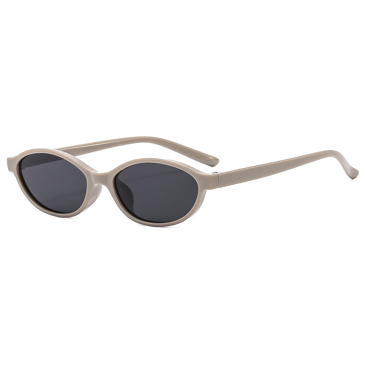 Vintage-Inspired Oval Frame Sunglasses