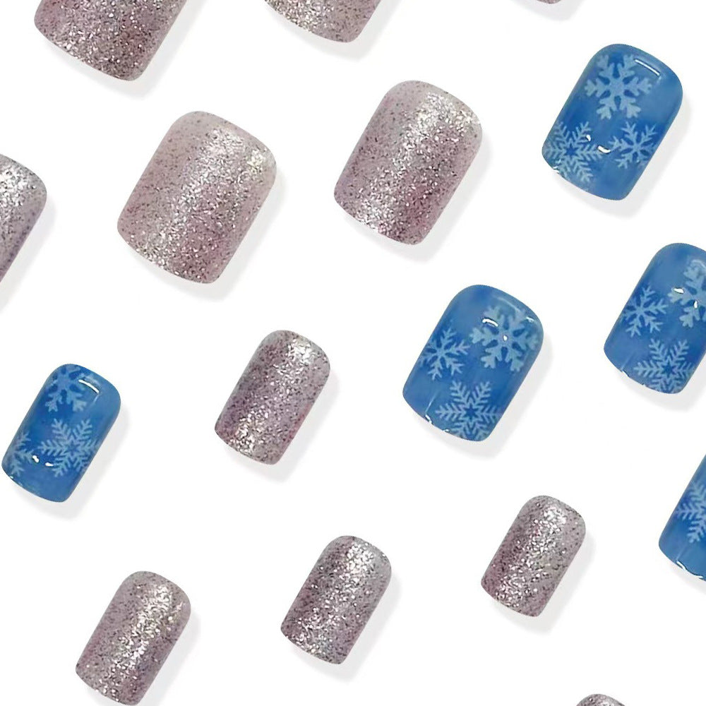 Winter-Themed Press-On Nail Art Stornfield