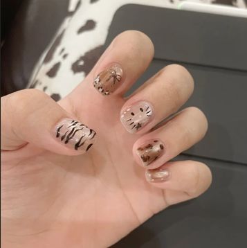 Artificial Nails in Stylish Ombre Design Stornfield