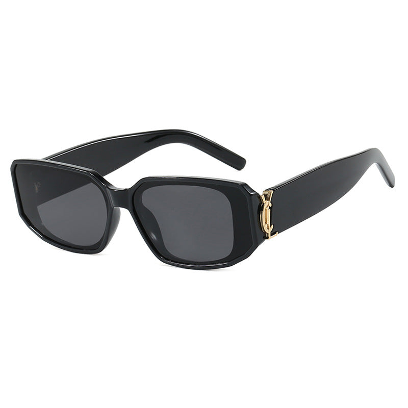 Women’s fashionable sunglasses with square design and luxurious details Stornfield
