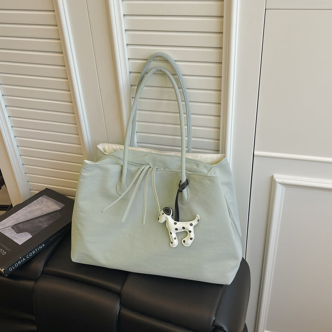Elegant Handbag with Practical Interior Stornfield