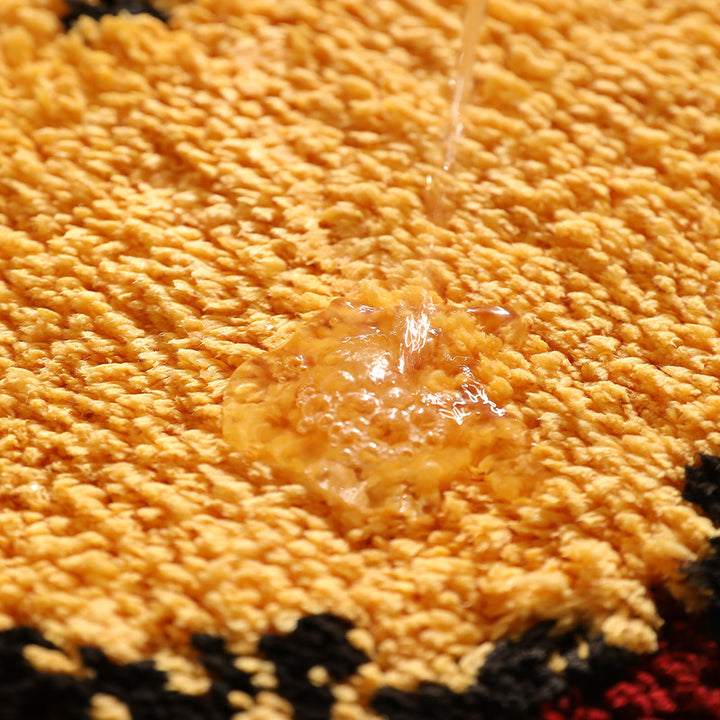 Cat-shaped microfiber rug with fluffy chenille surface and non-slip underside