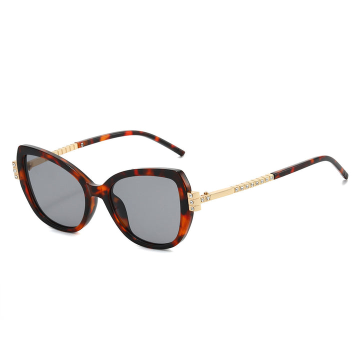 Oversized Luxury Cat-Eye Sunglasses Stornfield