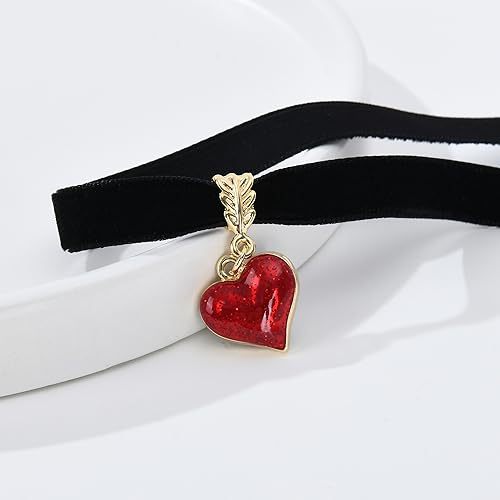 Velvet Heart Charm Choker Stornfield