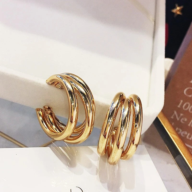 Fashionable Hoop Earrings Made of High-Quality, Polished Metal Stornfield