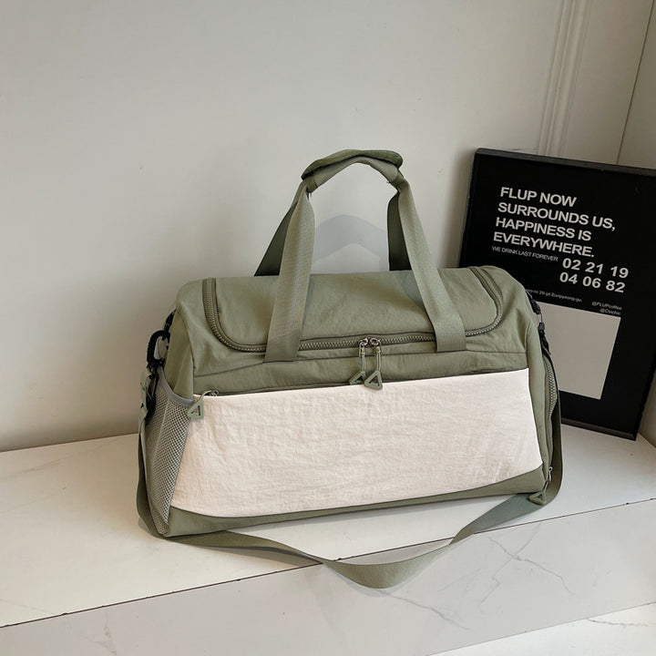 Sporty travel bag with sturdy carrying handles Stornfield