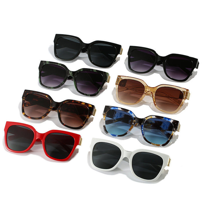 Women's elegant oversized sunglasses with luxurious metal accent Stornfield