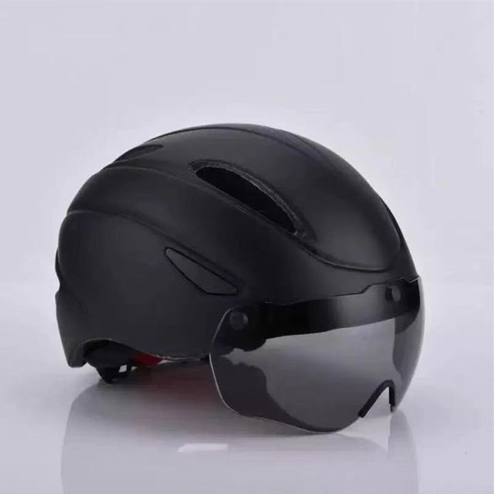 Protective Cycling Helmet with Visor Stornfield