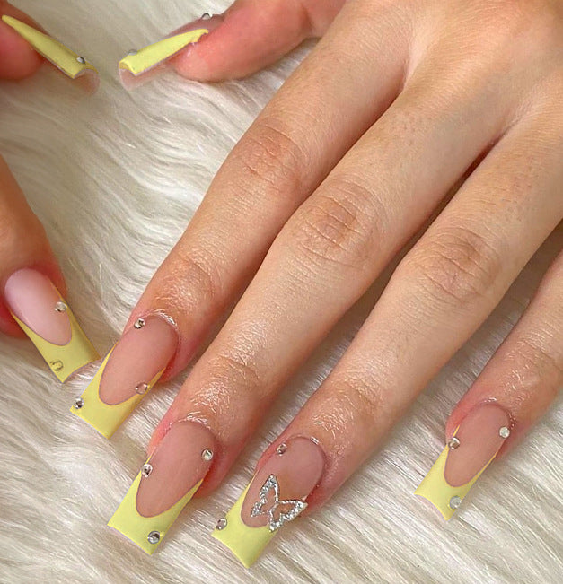 Glamorous Rhinestone Nail Art Stornfield