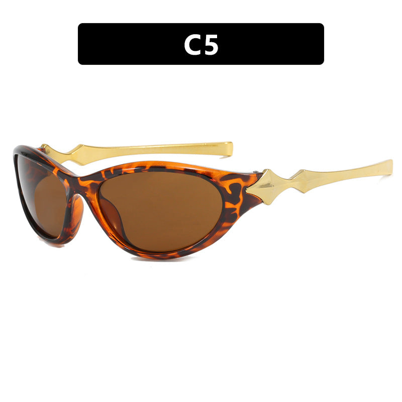 Ladies' sunglasses in an elegant retro style with eye-catching lenses Stornfield