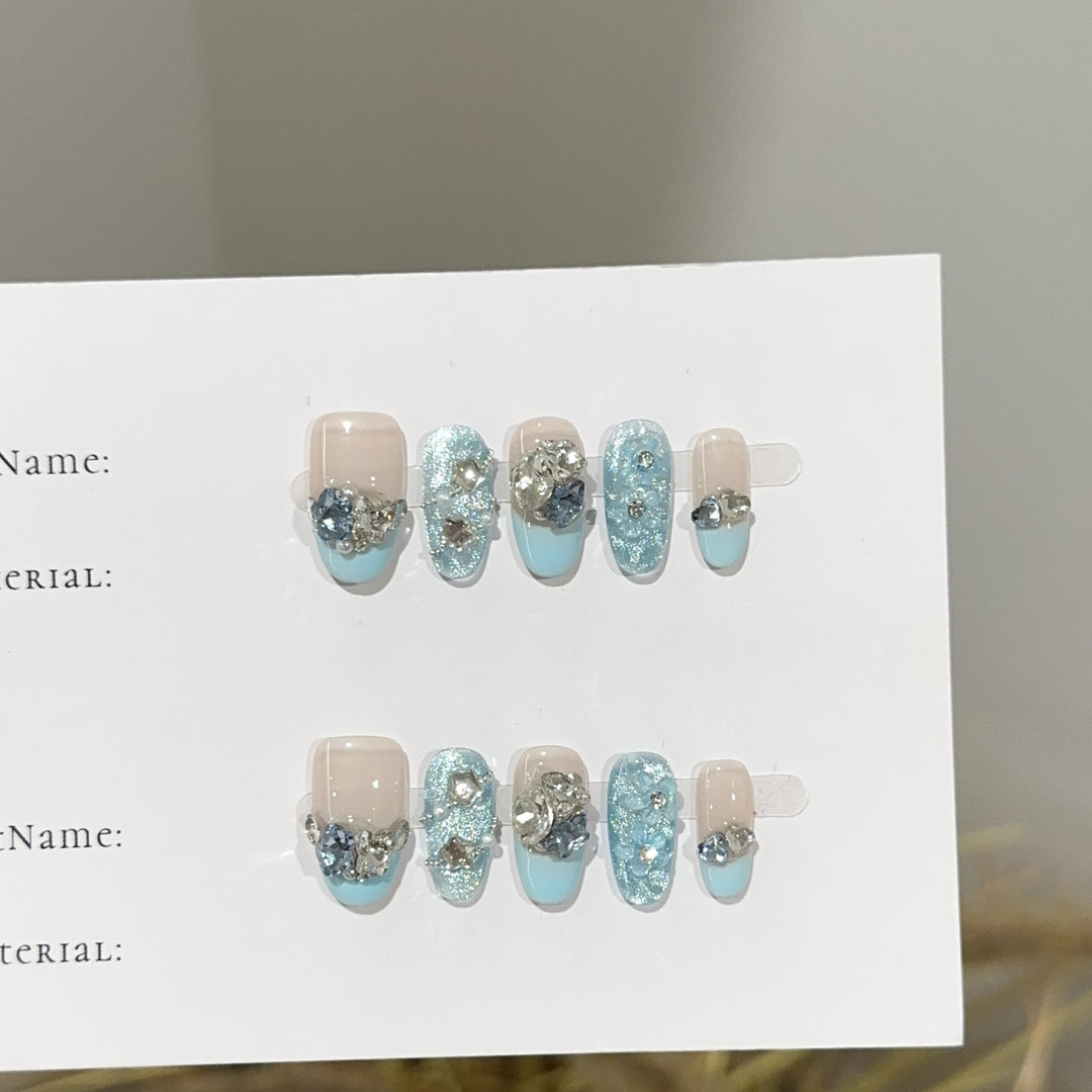 Stylish Decorative Press-On Nail Set